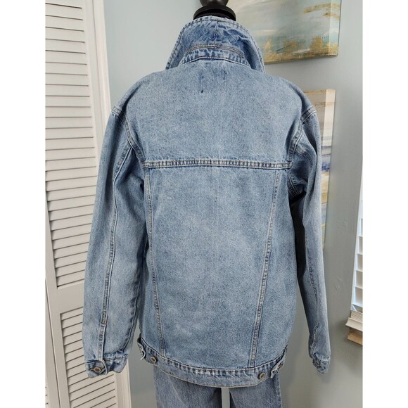 BERSHKA Denim Jean Jacket XS (oversized) Light Wash Lightly Distressed Designer - Picture 4 of 12